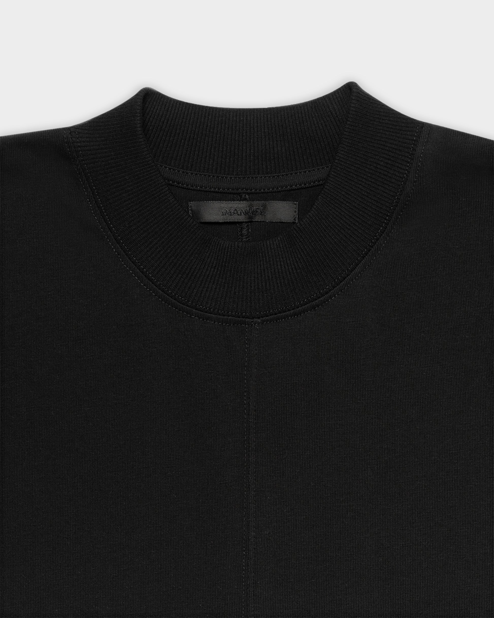 DROP-SHOULDER OVERSIZED T-SHIRT